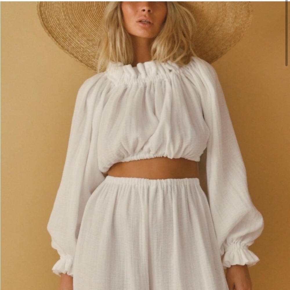 Relaxed Ruffle-Neck Crop Top in Taupe - Picture 5 of 8